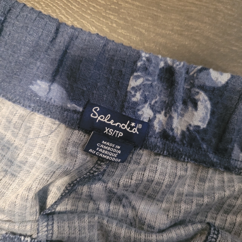 Flora Nikrooz Floral Lounge Pants Skirt Set - XS & SM - Picture 5 of 6